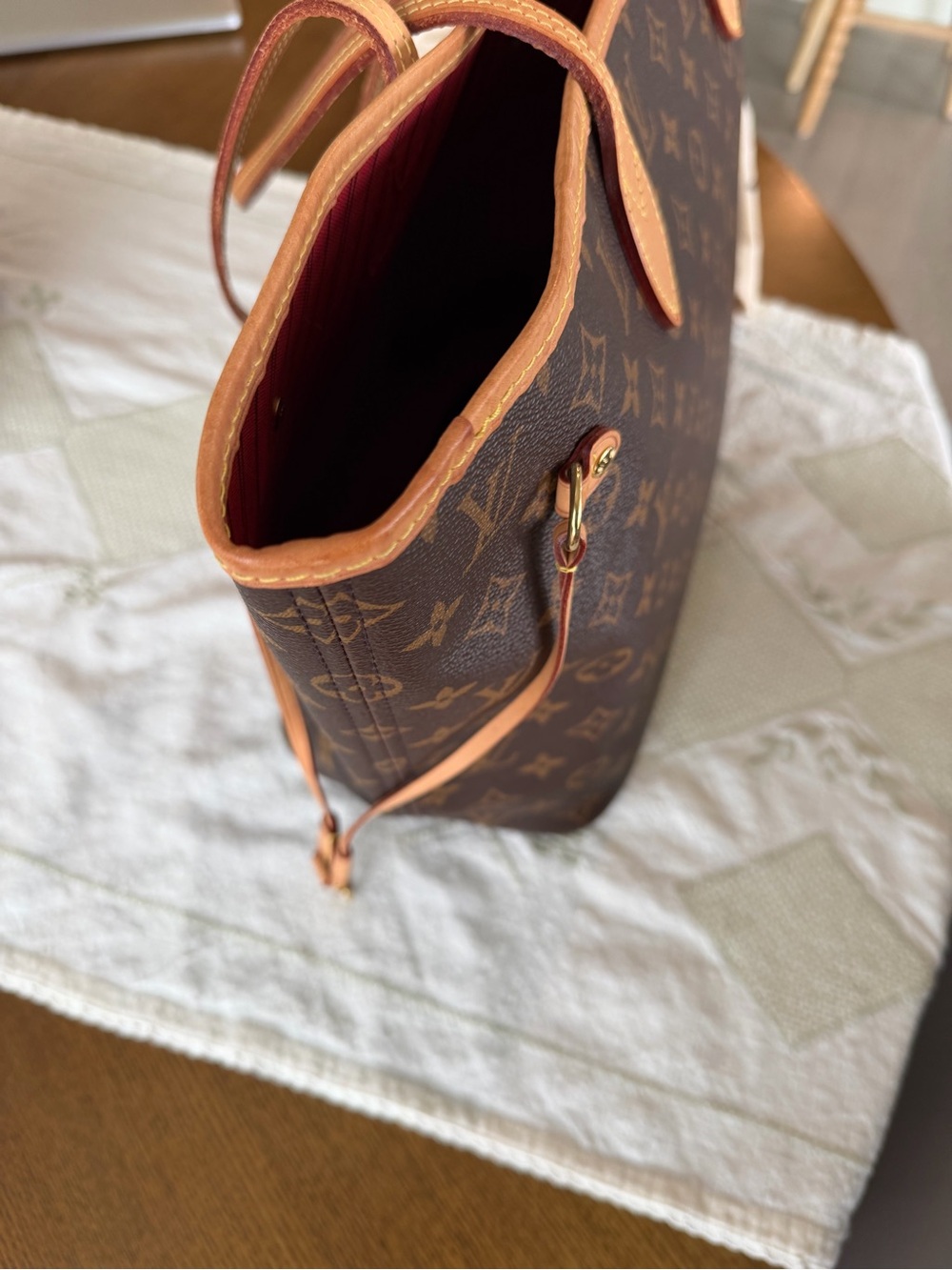 Louis Vuitton Monogram Canvas Neverfull Tote with Red Striped Interior - Picture 2 of 14